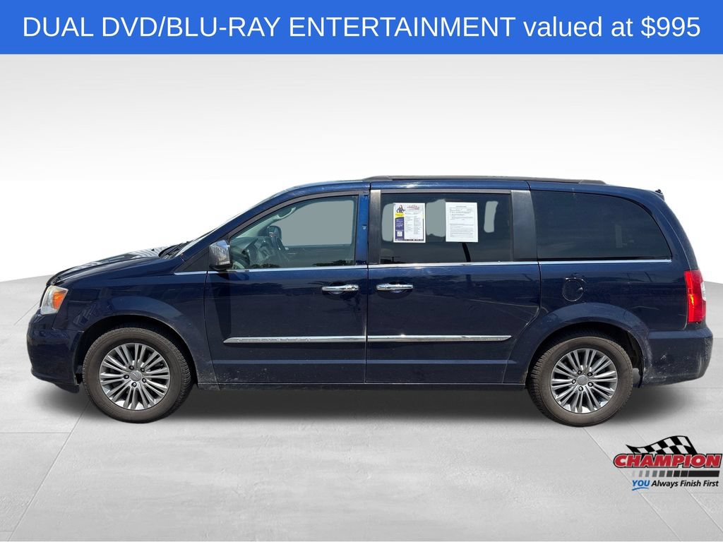 Used 2014 Chrysler Town & Country Touring-L w/ Driver Convenience Group FWD image 2