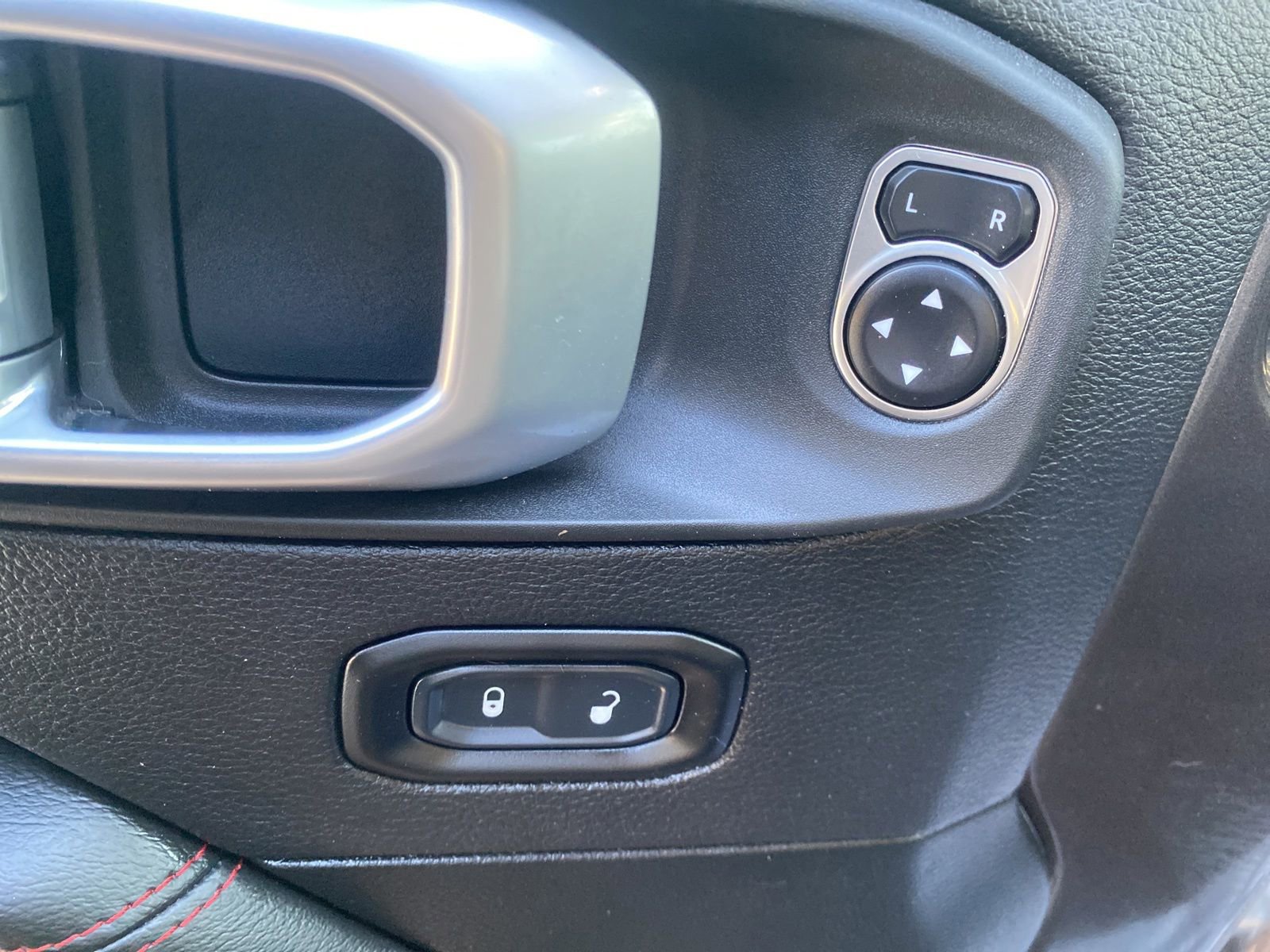 Used 2020 Jeep Wrangler Unlimited Rubicon AWD/4WD image 14