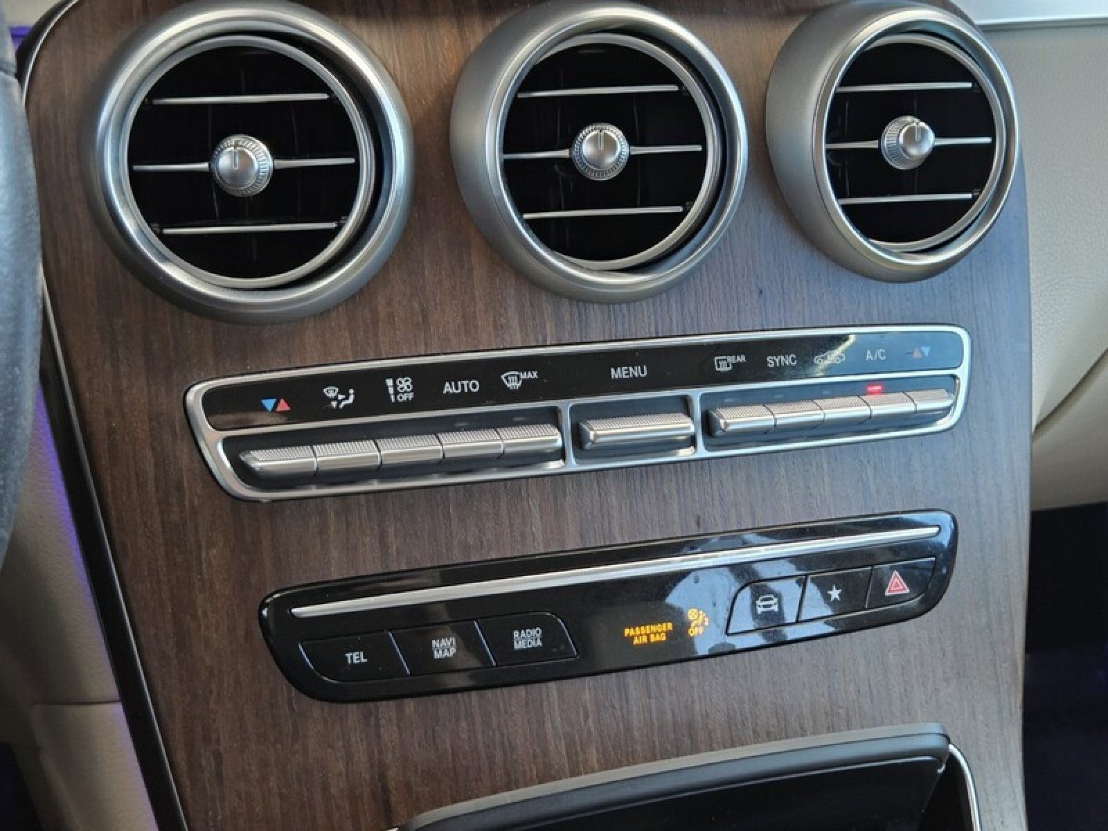 Certified 2022 Mercedes-Benz GLC 300 image 31