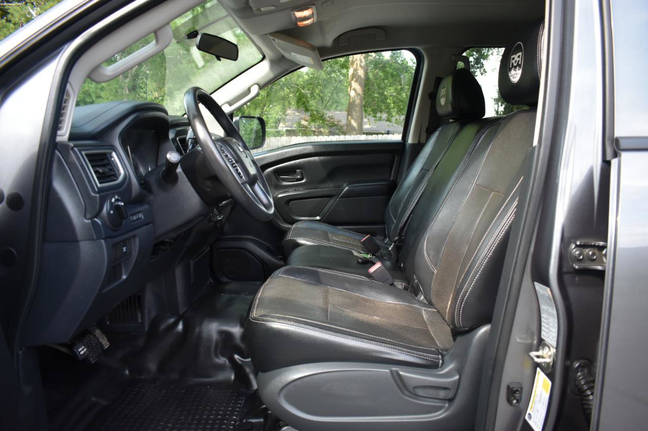 Used 2019 Nissan Titan S AWD/4WD image 12