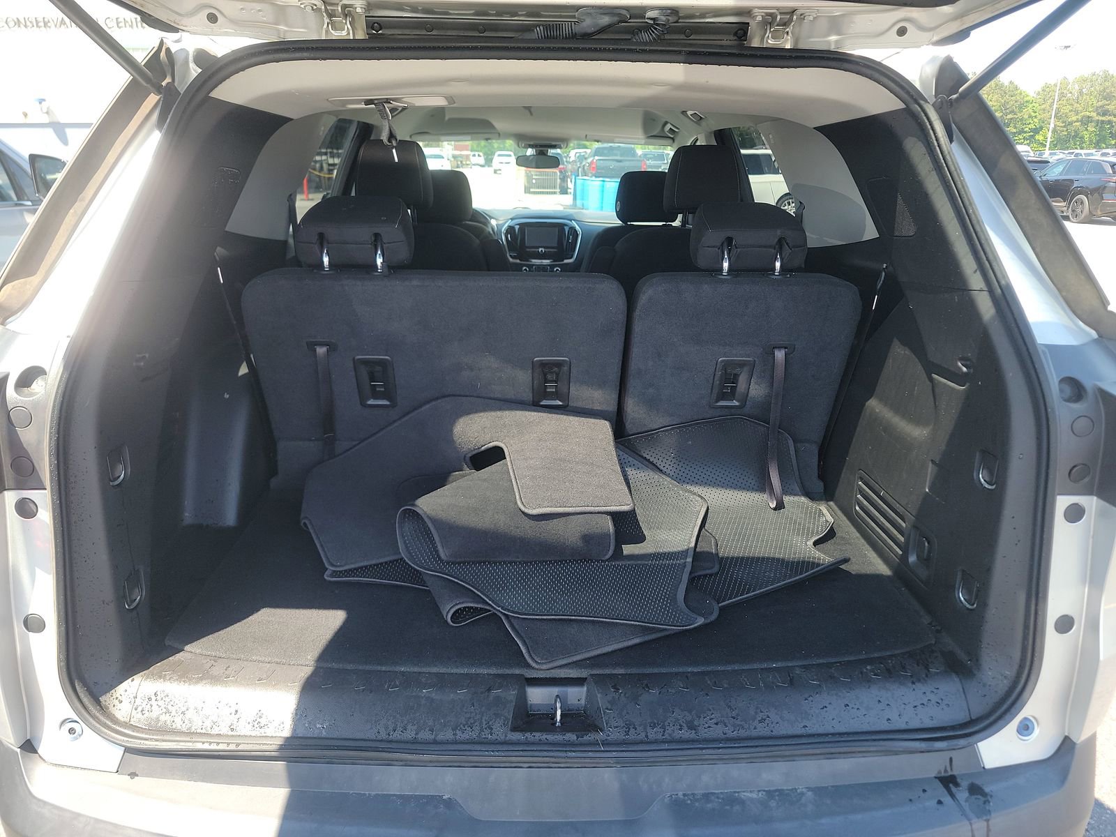 Used 2019 Chevrolet Traverse LT FWD image 24