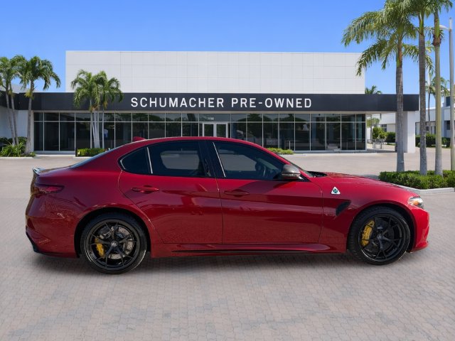 Used 2019 Alfa Romeo Giulia Quadrifoglio w/ Driver Assist Dynamic Package RWD image 8