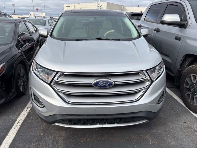 Used 2016 Ford Edge Titanium image 2