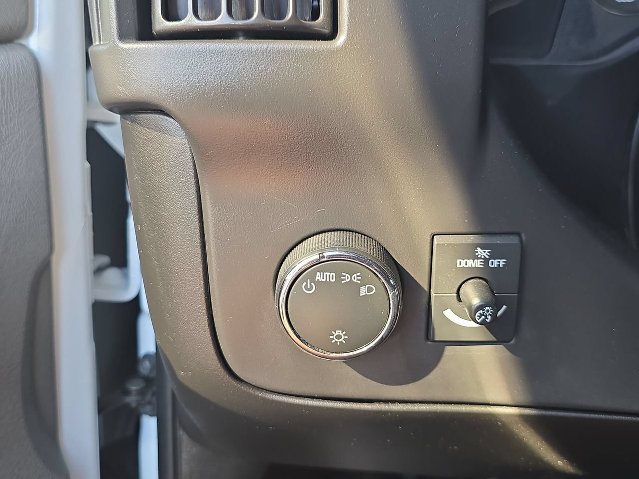 Certified 2025 Chevrolet Express 2500 w/ Driver Convenience Package RWD image 18