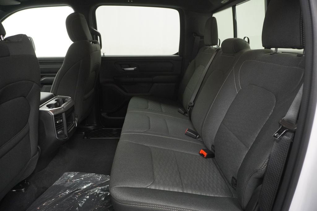 New 2026 RAM 1500 Express AWD/4WD image 17
