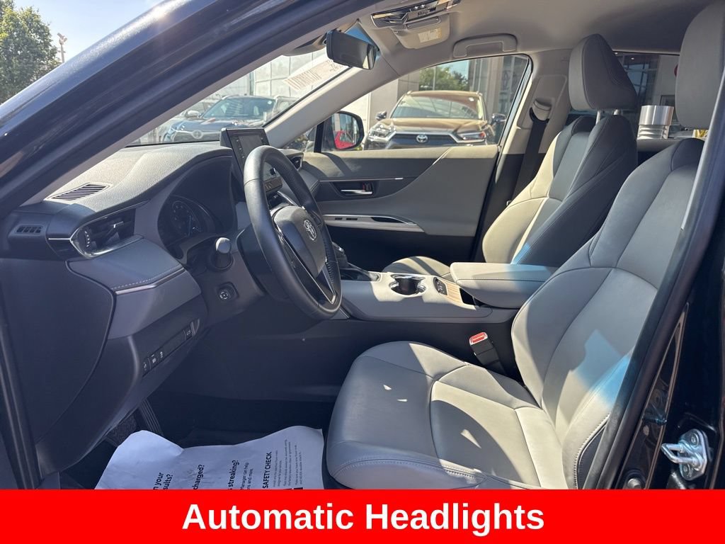 Certified 2022 Toyota Venza XLE AWD/4WD image 12