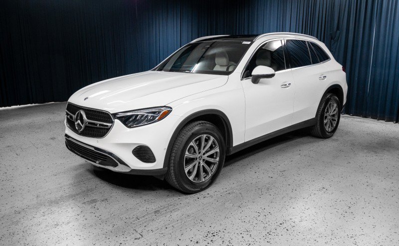 Certified 2026 Mercedes-Benz GLC 300 4MATIC image 1