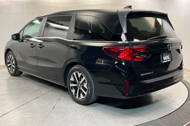 Used 2025 Honda Odyssey EX-L image 3