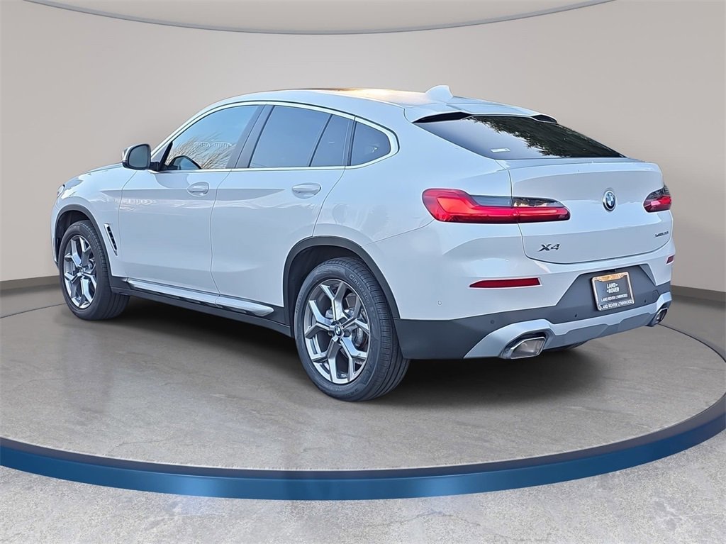 Used 2024 BMW X4 xDrive30i w/ Parking Assistance Package image 8