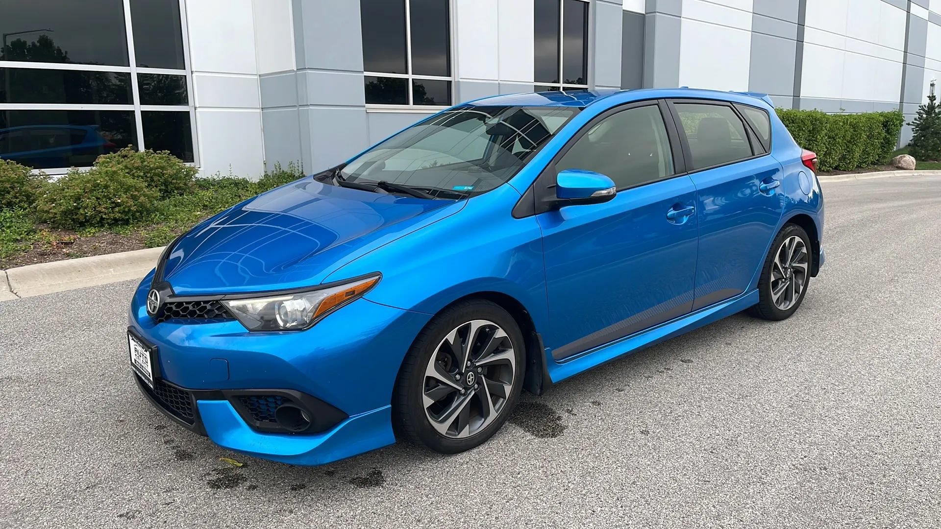 Used 2016 Scion iM FWD image 2