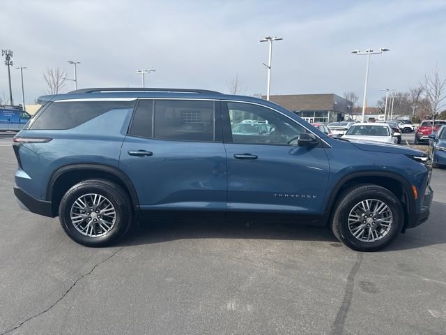 Used 2024 Chevrolet Traverse LT w/ Enhanced Driving Package image 6