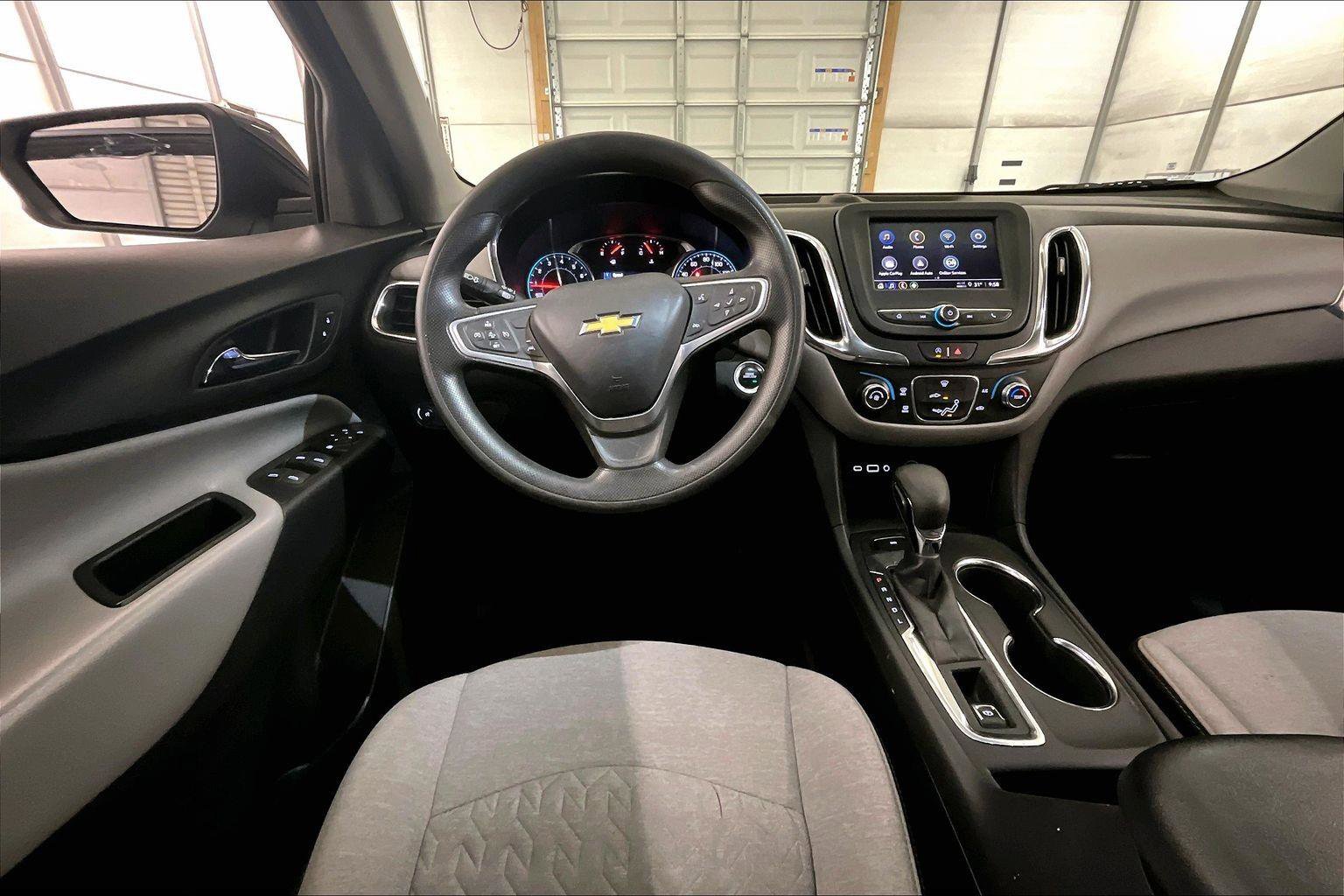 Used 2023 Chevrolet Equinox LS w/ LS Convenience Package image 5