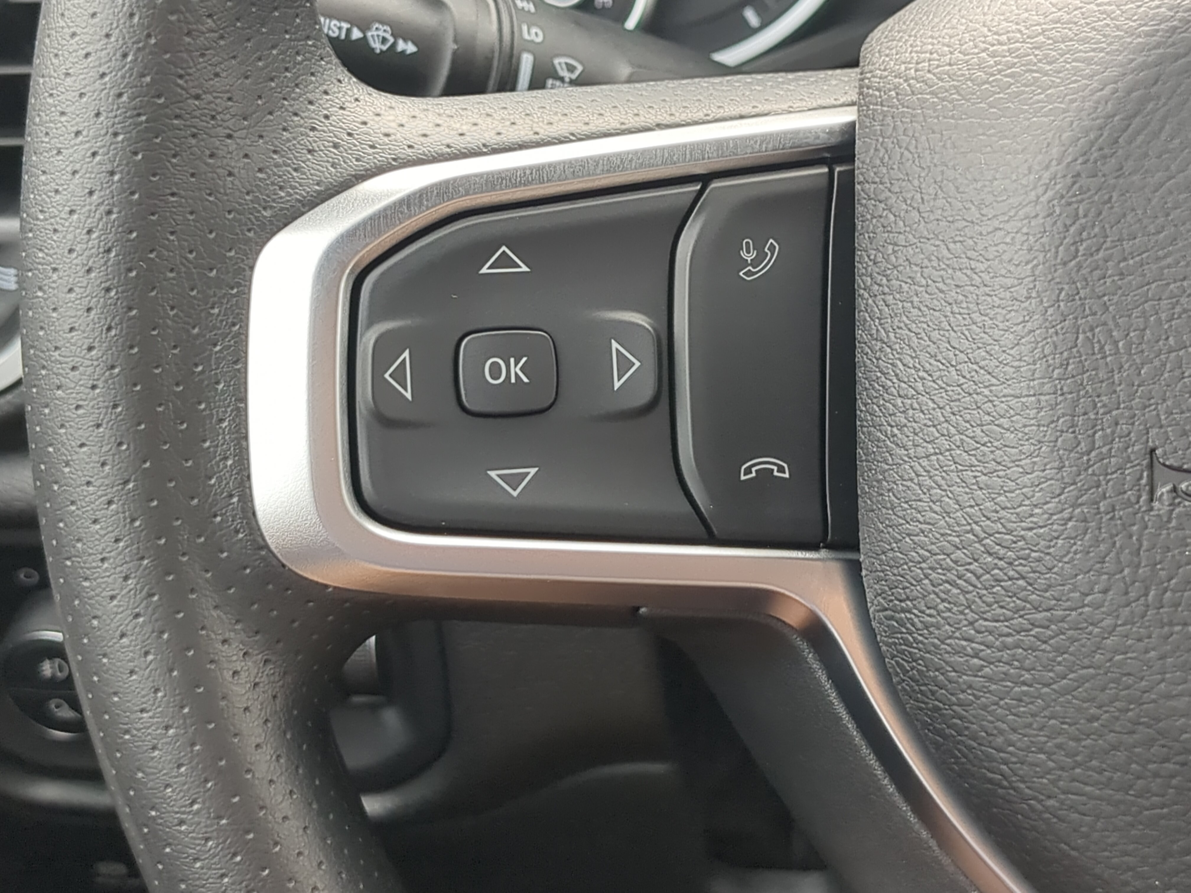 New 2026 RAM 1500 Express AWD/4WD image 22