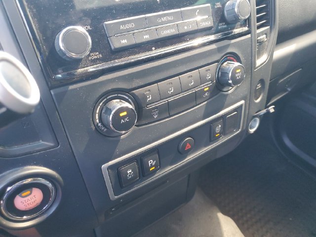 Used 2022 Nissan Titan S RWD image 22