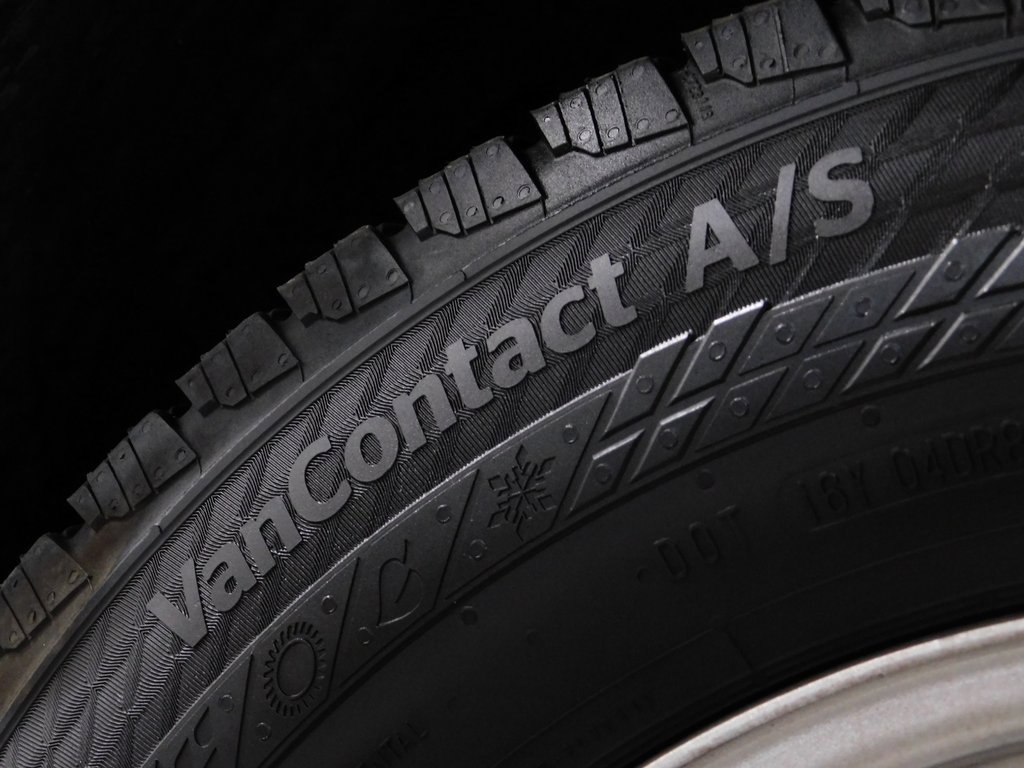 Used 2023 Ford Transit 250 148 High Roof Extended AWD image 97