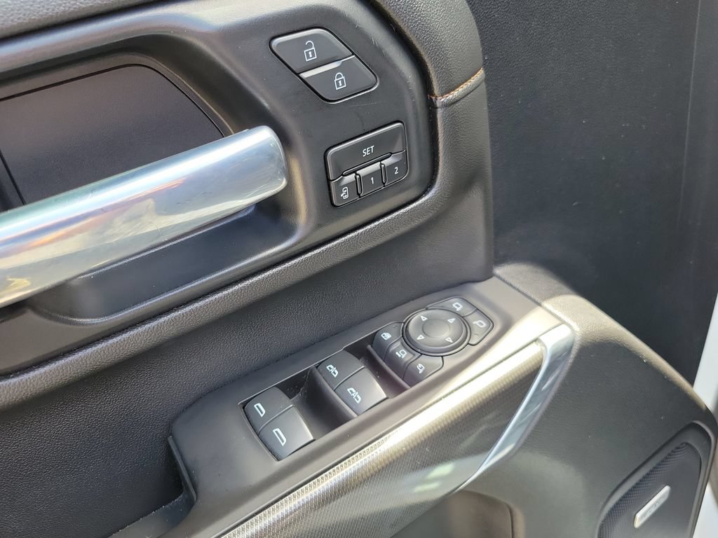 Used 2021 GMC Sierra 2500 AT4 w/ AT4 Premium Plus Package AWD/4WD image 18