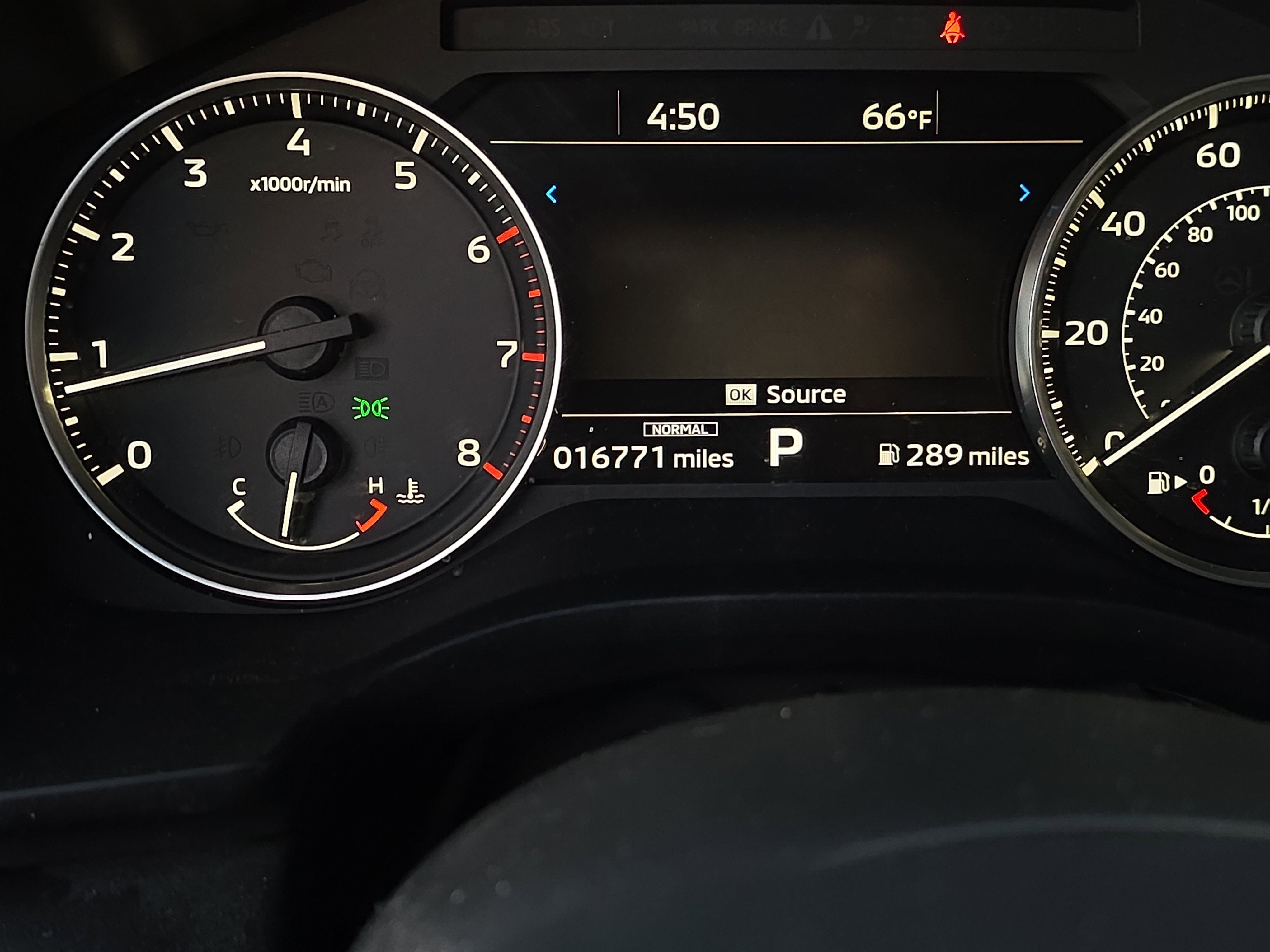 Used 2024 Mitsubishi Outlander SE image 13