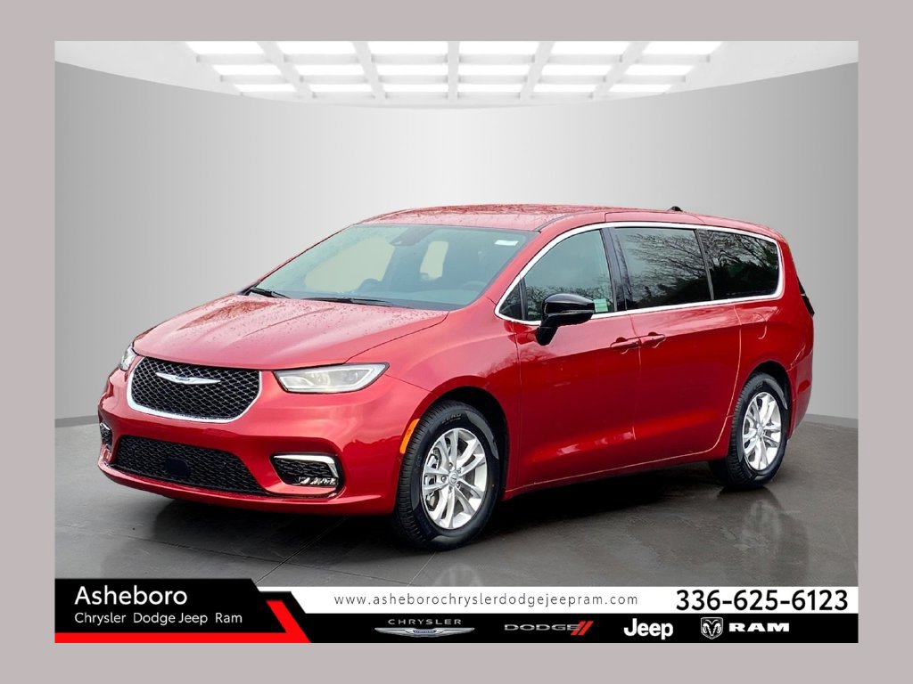 New 2026 Chrysler Pacifica Select