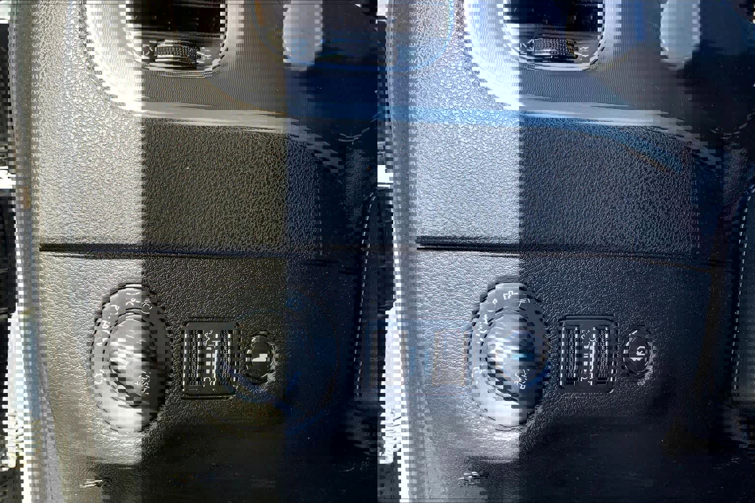 Used 2022 Dodge Charger Scat Pack w/ Driver Convenience Group RWD image 36