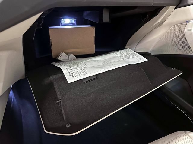Certified 2024 Audi Q8 e-tron Premium Plus w/ Premium Plus Package AWD/4WD image 30