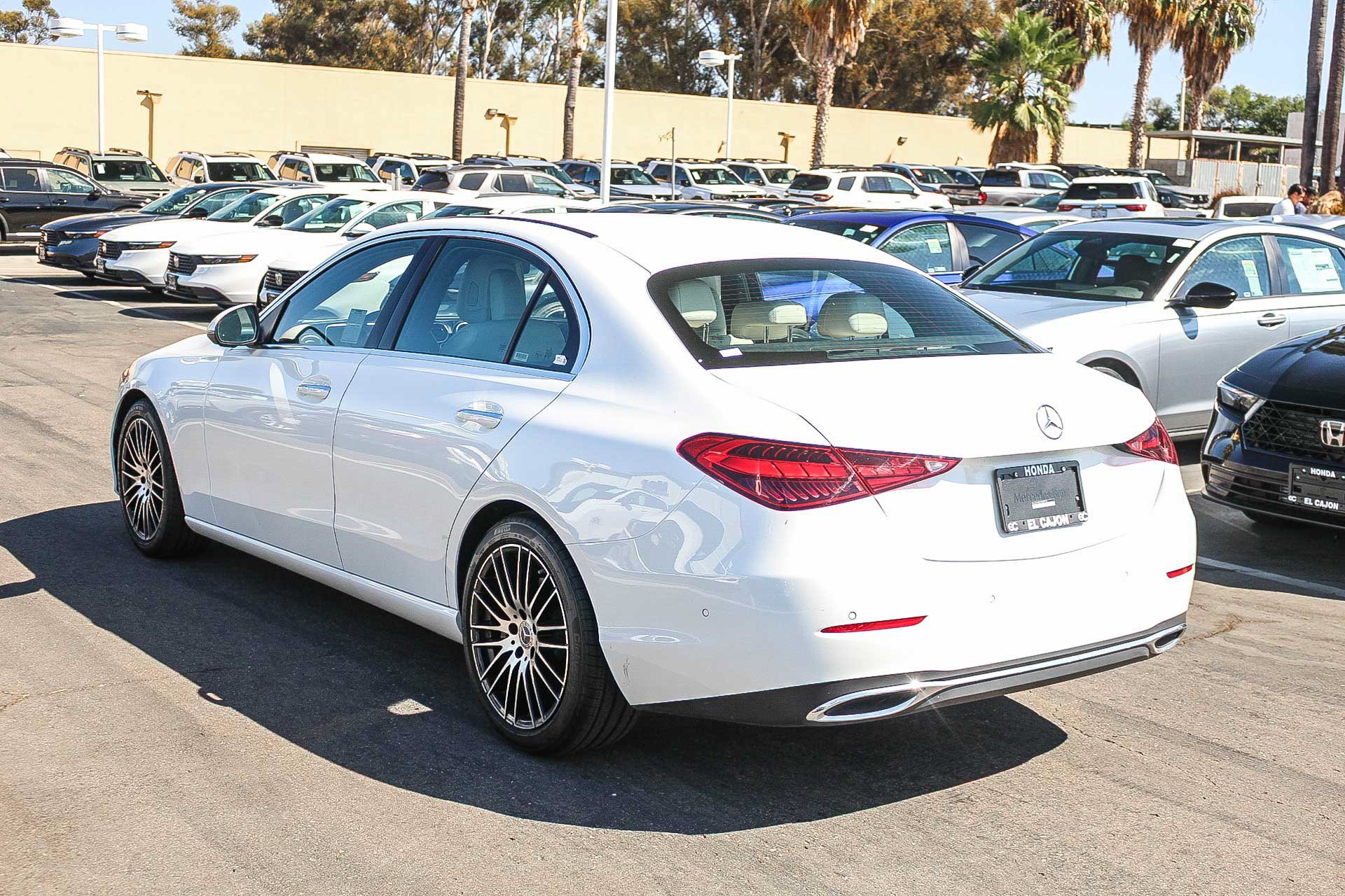 Used 2025 Mercedes-Benz C 300 4MATIC Sedan image 24