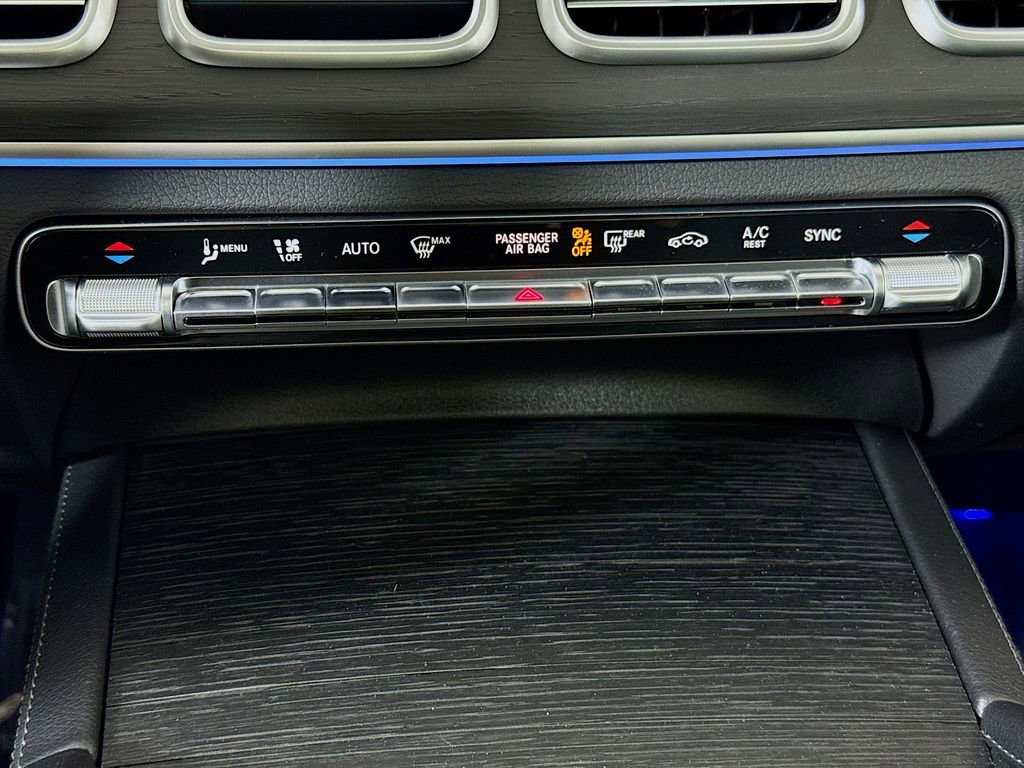 Used 2025 Mercedes-Benz GLE 450 GLE 450 w/ AMG Line Exterior image 16