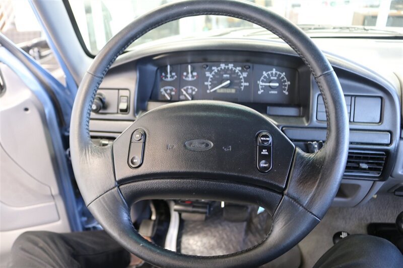Used 1997 Ford F250 4x4 Regular Cab Heavy Duty image 79