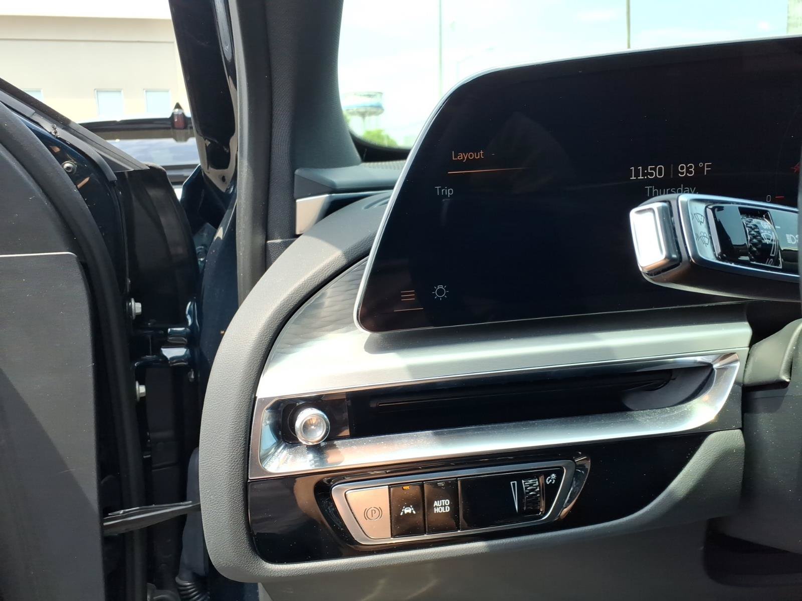 Certified 2024 Cadillac Lyriq Luxury AWD/4WD image 22