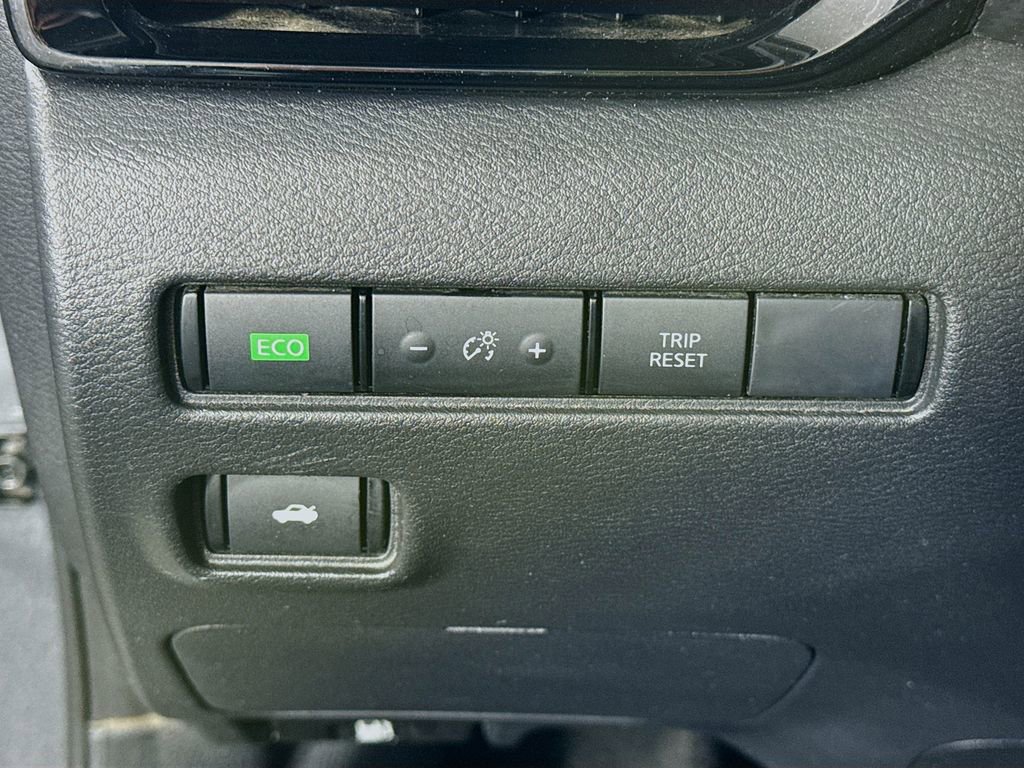 Used 2022 Nissan Sentra SV w/ All-Weather Package image 18