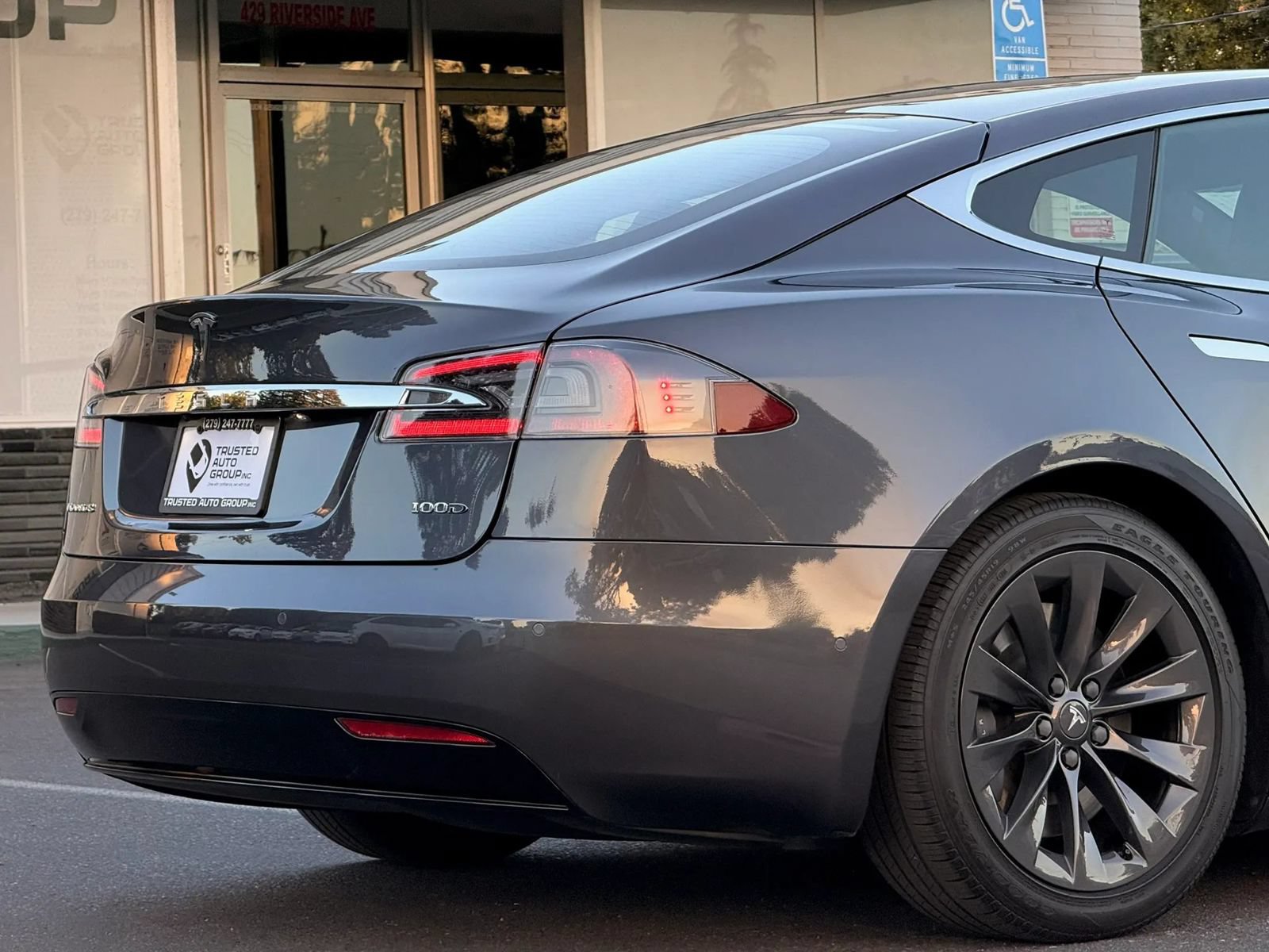 Used 2018 Tesla Model S 100D AWD/4WD image 7