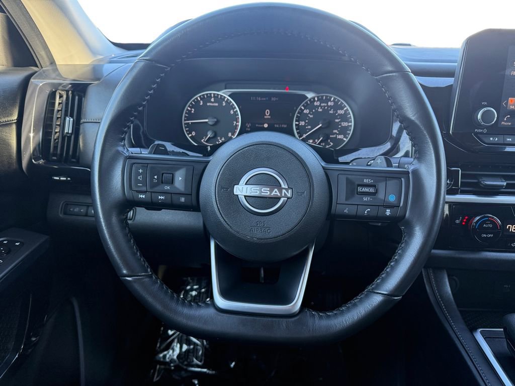 Certified 2024 Nissan Pathfinder SV image 12