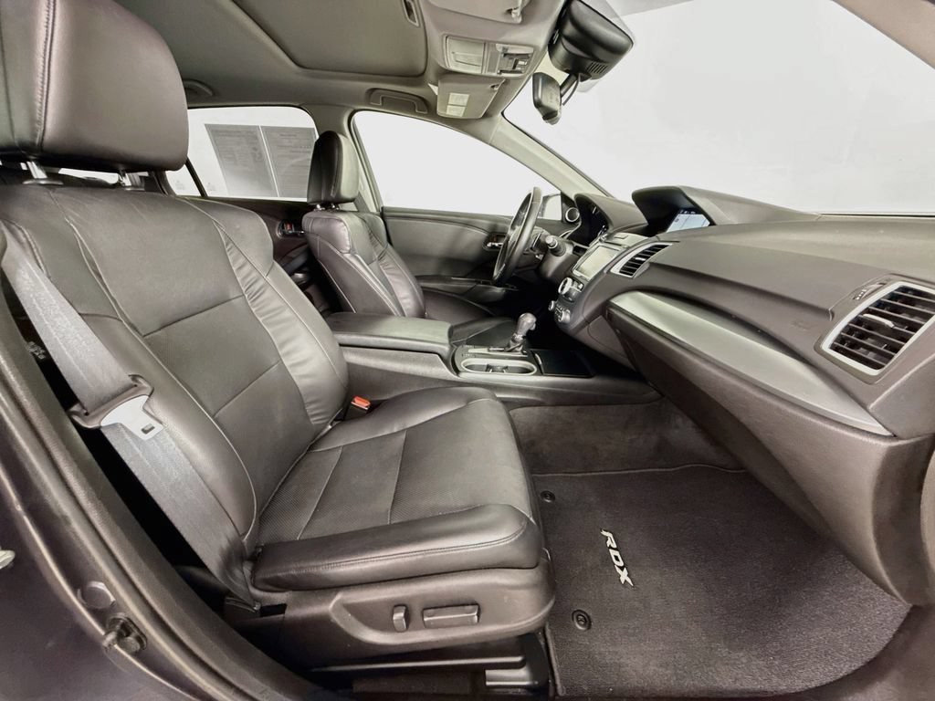 Used 2018 Acura RDX w/ Technology Package AWD/4WD image 33
