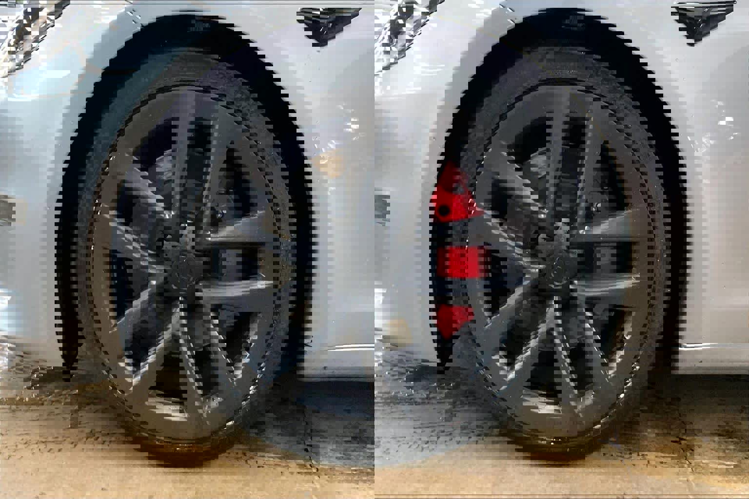 Used 2025 Tesla Model S Plaid image 12