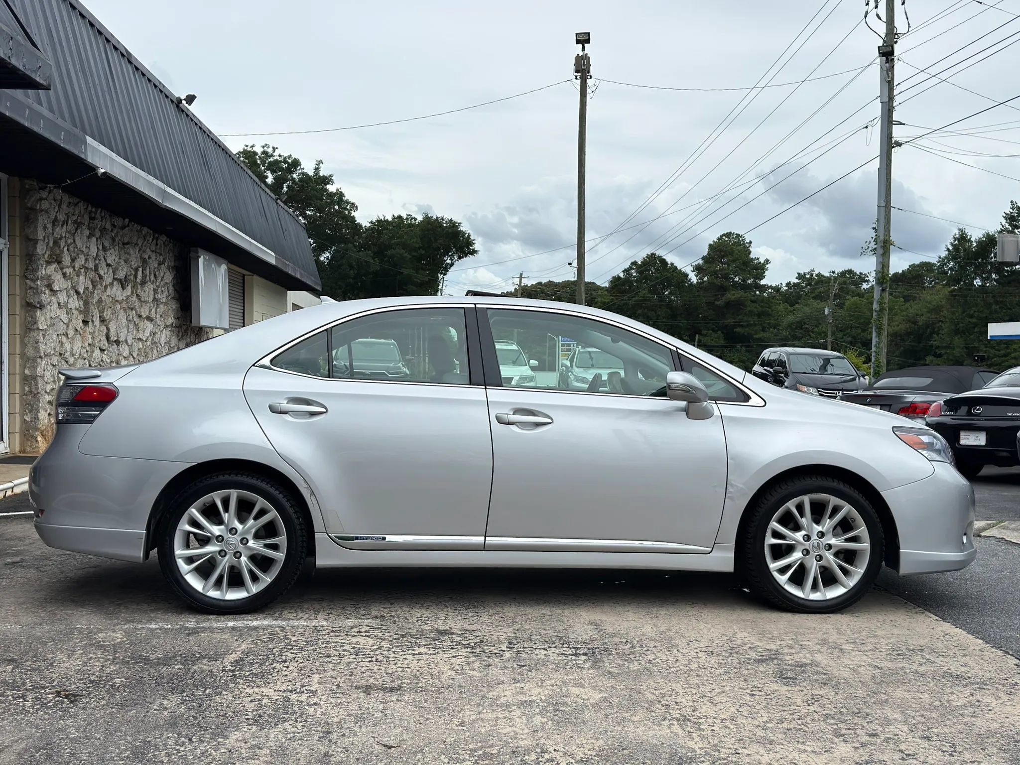 Used 2010 Lexus HS 250h Premium w/ Park Assist Pkg FWD image 5