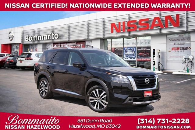 Certified 2025 Nissan Pathfinder Platinum w/ Cargo Package FWD image 1