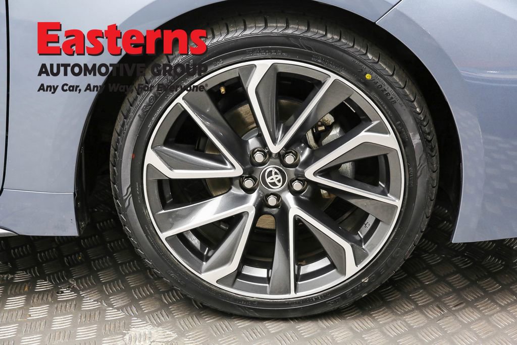 Used 2021 Toyota Corolla SE w/ SE Premium Package image 31