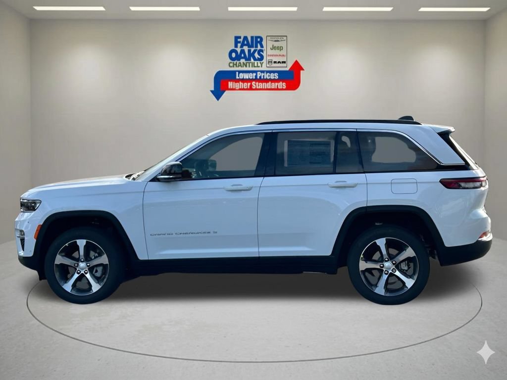 New 2025 Jeep Grand Cherokee Limited w/ Luxury Tech Group II AWD/4WD image 10