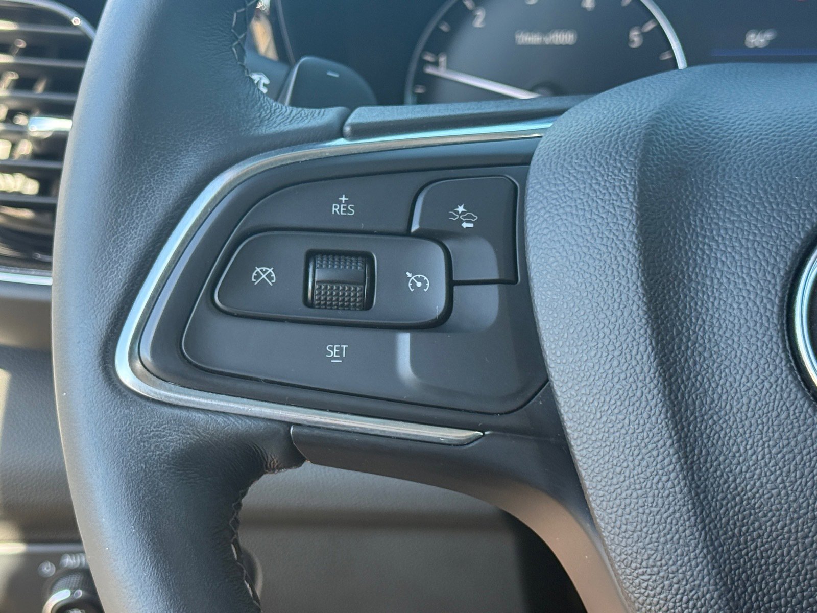 Used 2021 Buick Envision Preferred FWD image 14