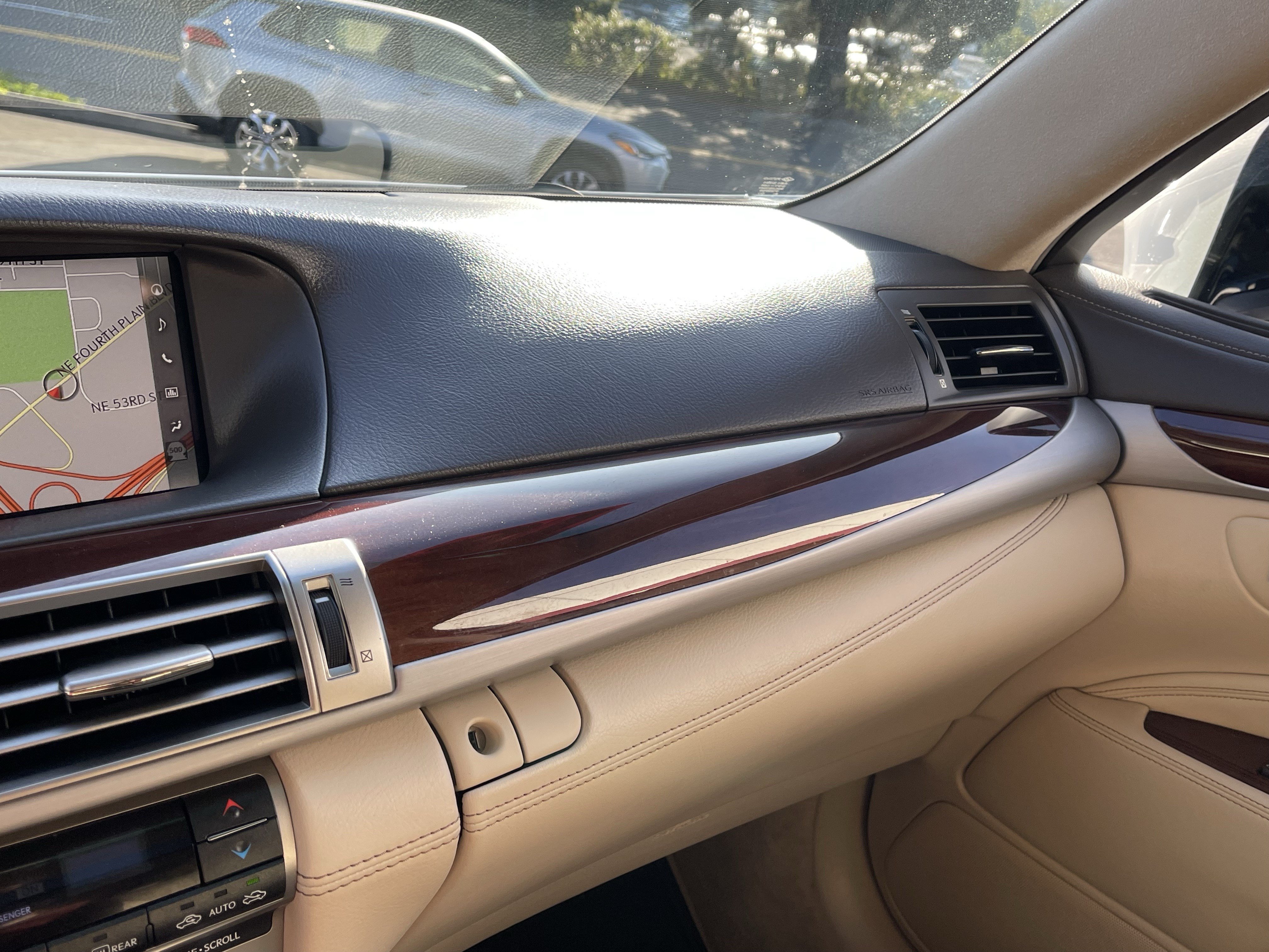 Used 2016 Lexus LS 460 AWD w/ Comfort Package image 25