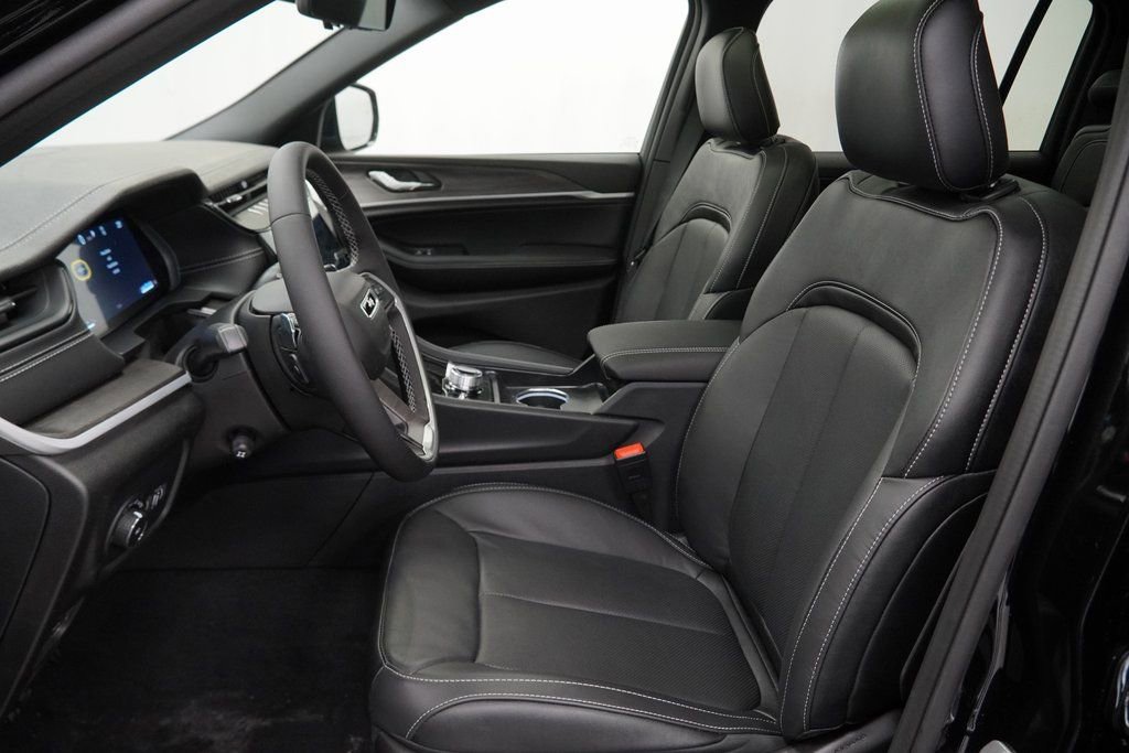 New 2026 Jeep Grand Cherokee L Limited image 14