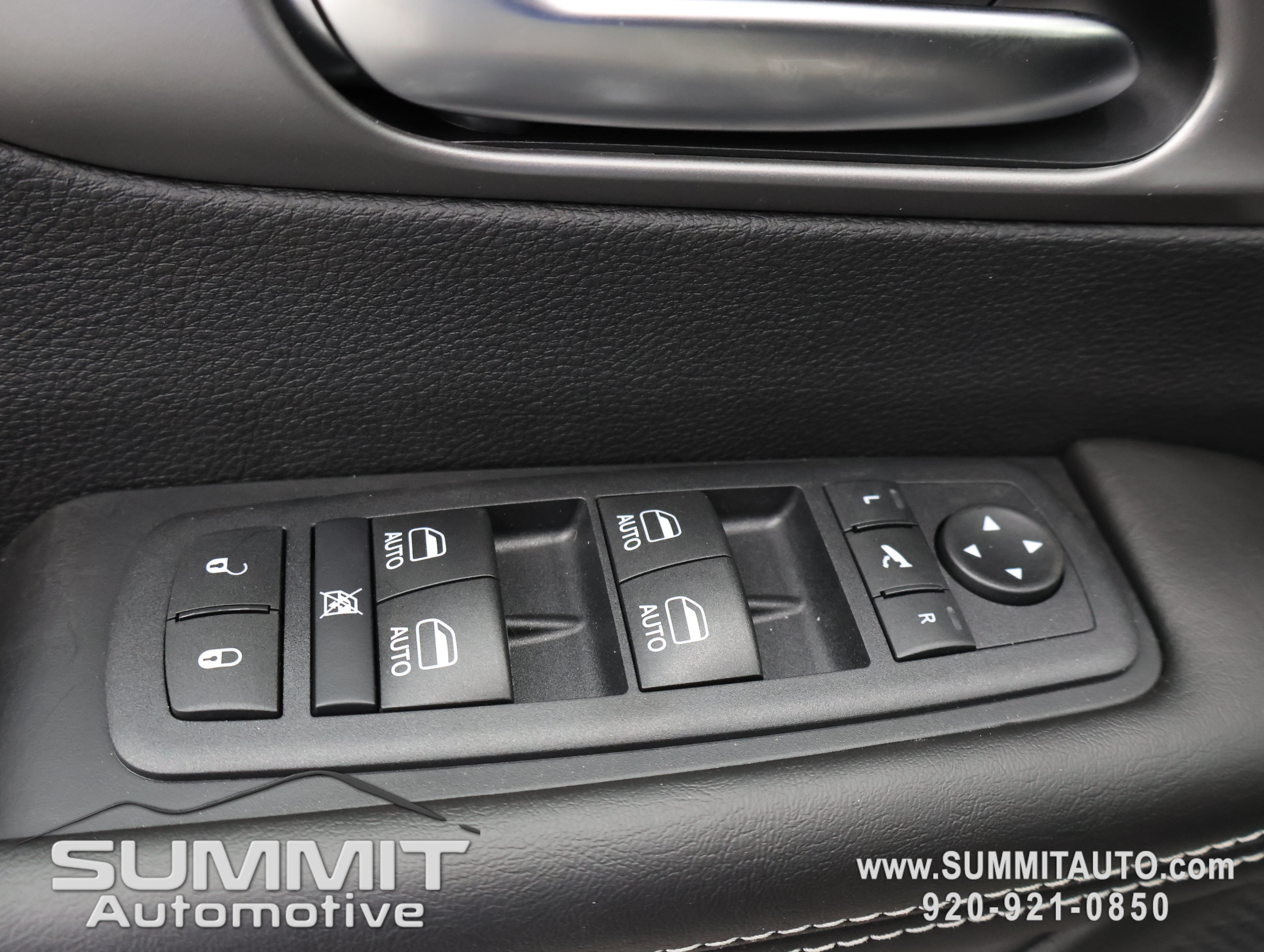 New 2027 Chrysler Pacifica Limited AWD/4WD image 54
