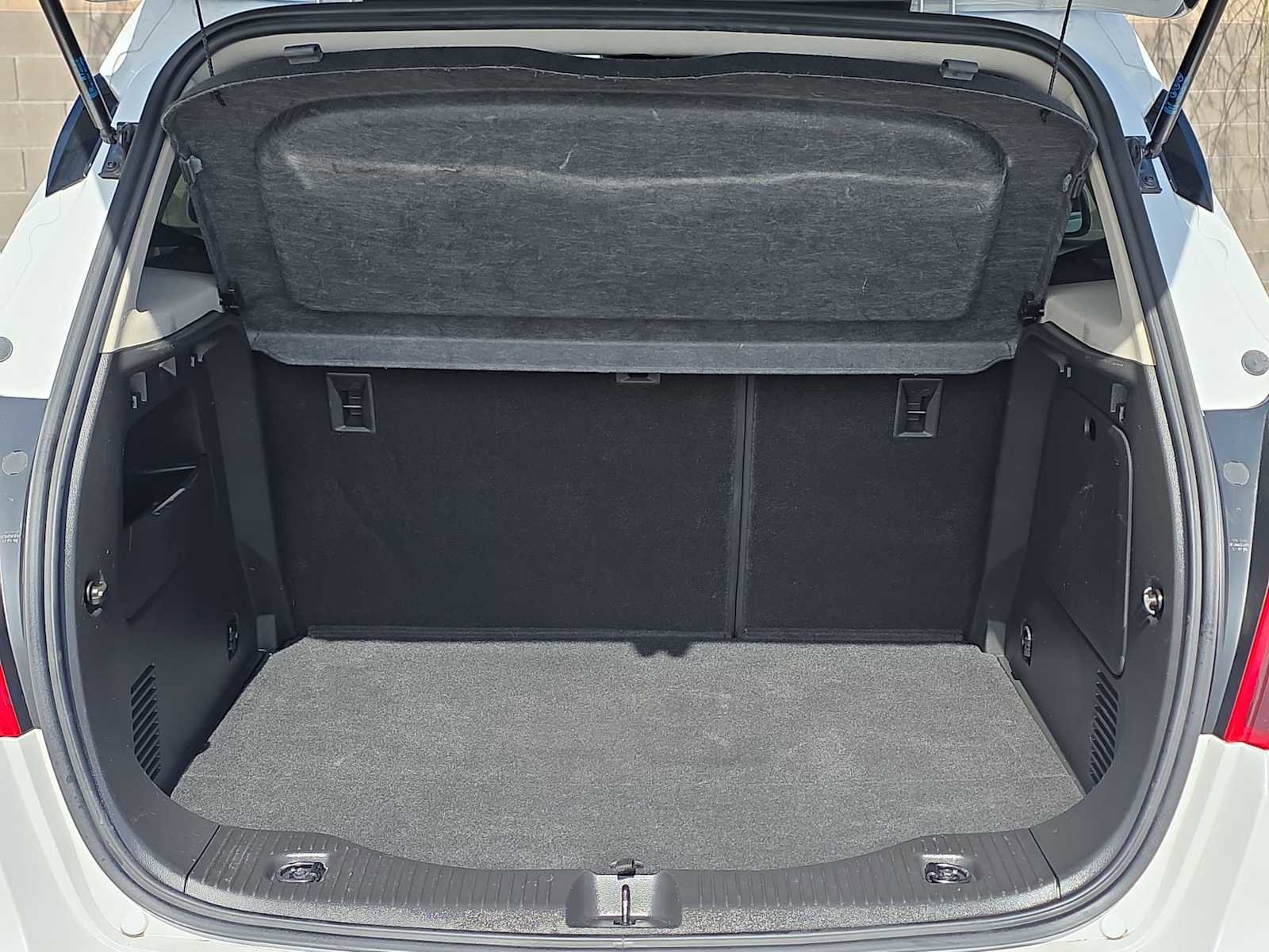 Used 2021 Buick Encore Preferred w/ Safety Package II image 22