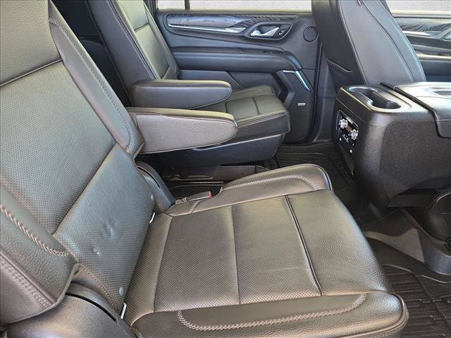 Used 2022 GMC Yukon XL Denali w/ Advanced Technology Package AWD/4WD image 21