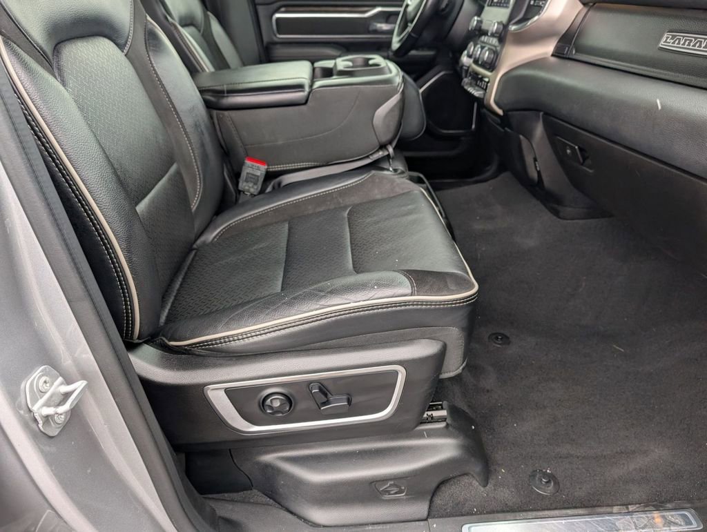 Used 2019 RAM 1500 Laramie AWD/4WD image 44