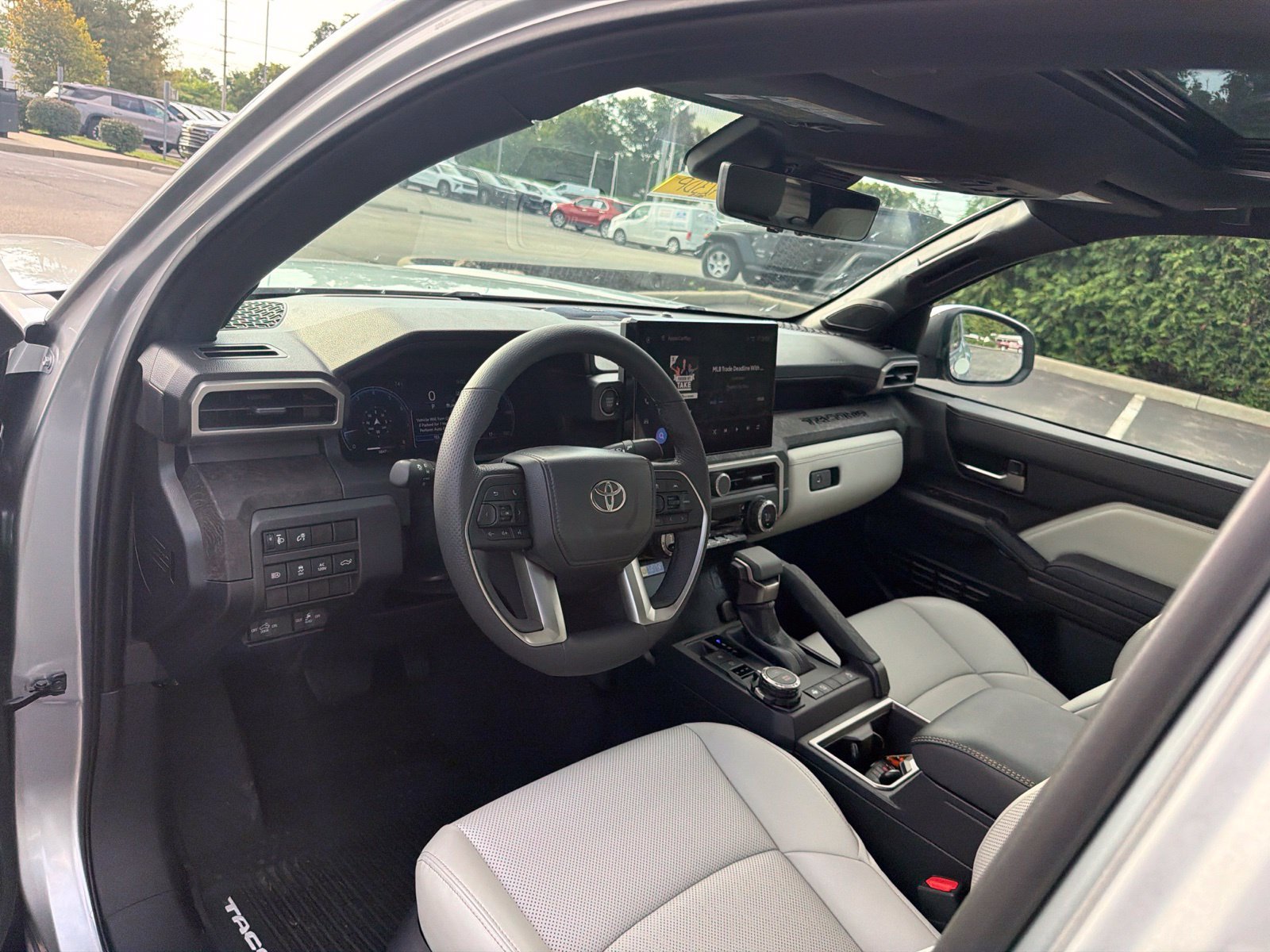 Used 2026 Toyota Tacoma Limited AWD/4WD image 10