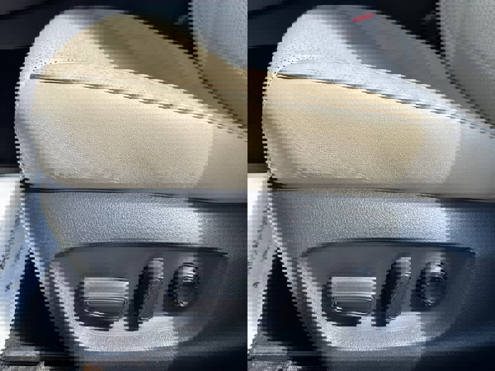 Used 2019 Toyota Avalon Limited w/ Advanced Safety Package image 15