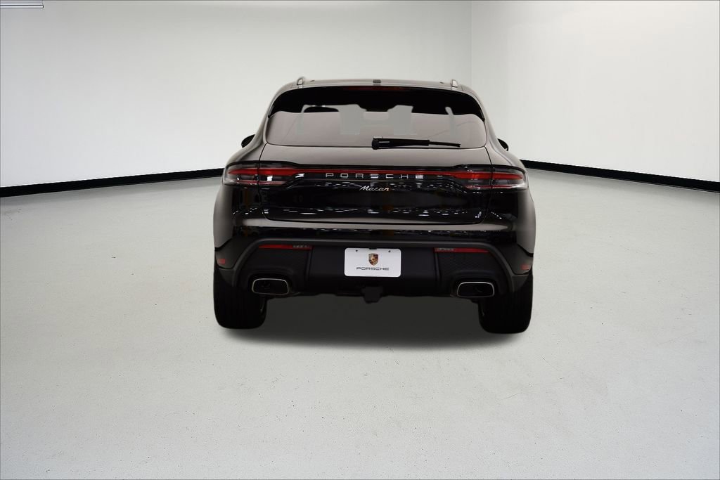Used 2025 Porsche Macan image 6