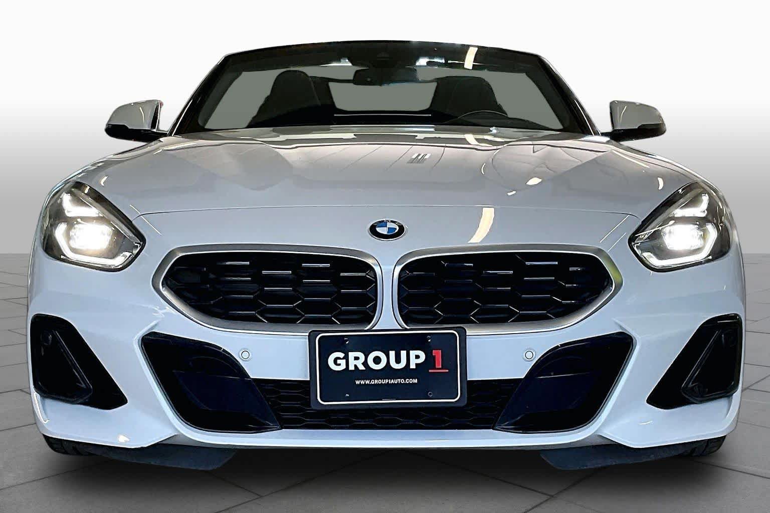 Used 2023 BMW Z4 sDrive30i w/ Convenience Package RWD image 3