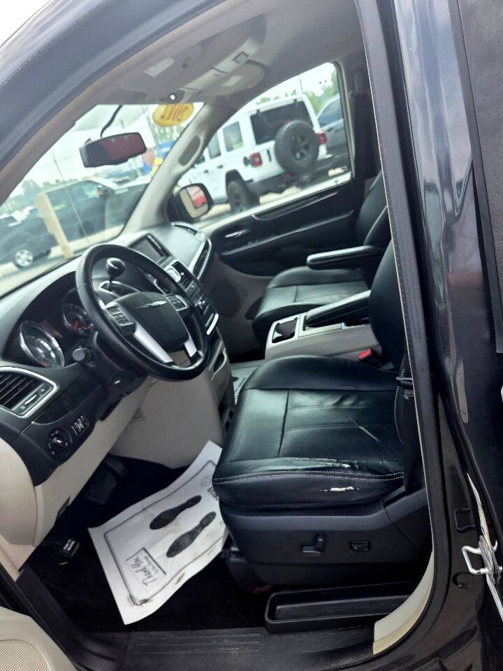 Used 2012 Chrysler Town & Country Touring w/ Entertainment Group #1 image 8