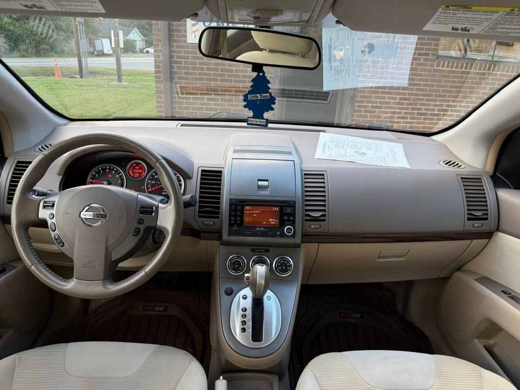 Used 2010 Nissan Sentra 2.0 SL FWD image 13